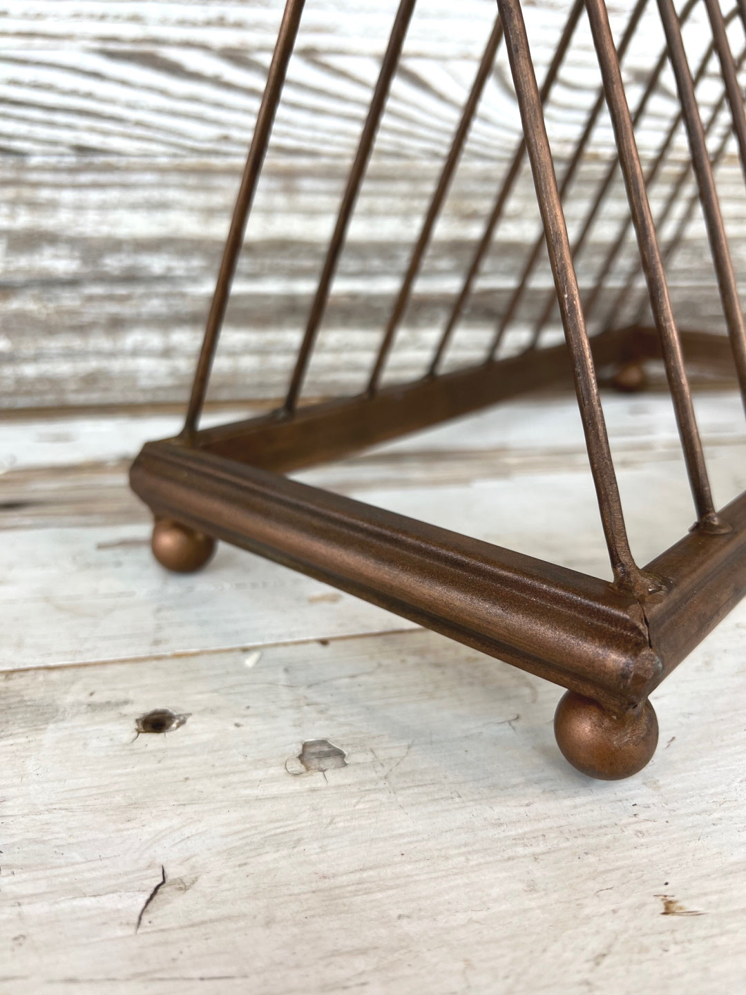 Half-Circle Wall-Mounted Copper Finish Wire Plate and Cup Rack