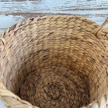 Load image into Gallery viewer, Hyacinth Handled Baskets
