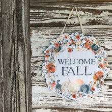 Load image into Gallery viewer, Welcome Fall Wall Hanger
