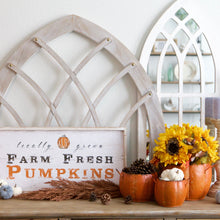 Load image into Gallery viewer, Farm Fresh Pumpkins Sign
