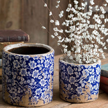 Load image into Gallery viewer, Distressed Ceramic Flower Pots
