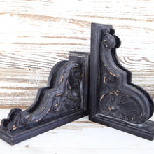 Load image into Gallery viewer, Rustic Black Wooden Corbel

