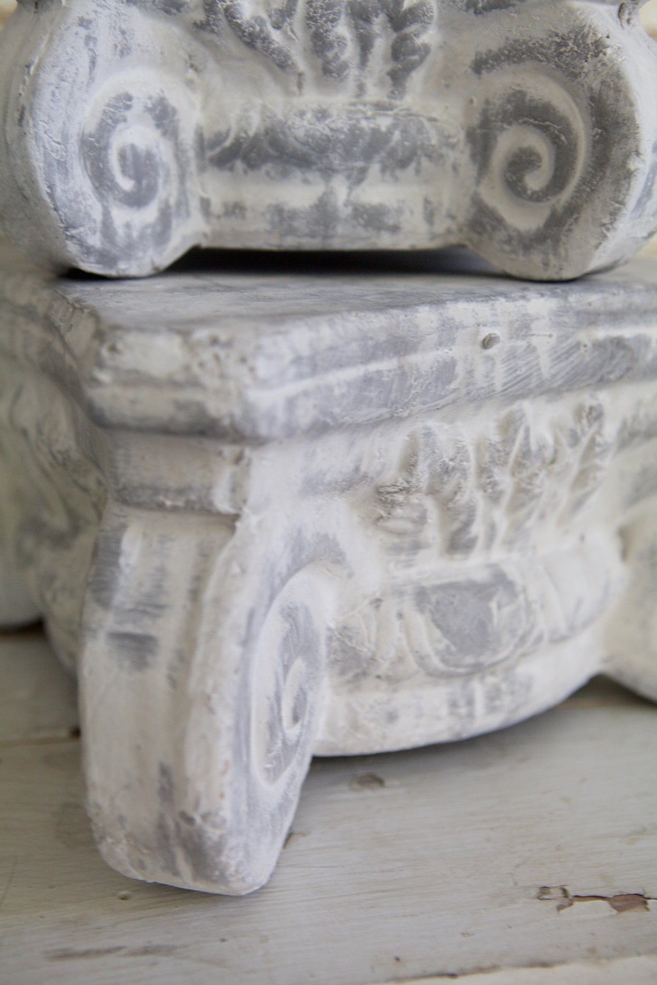 Old World Pedestal Risers – The Home Emporium