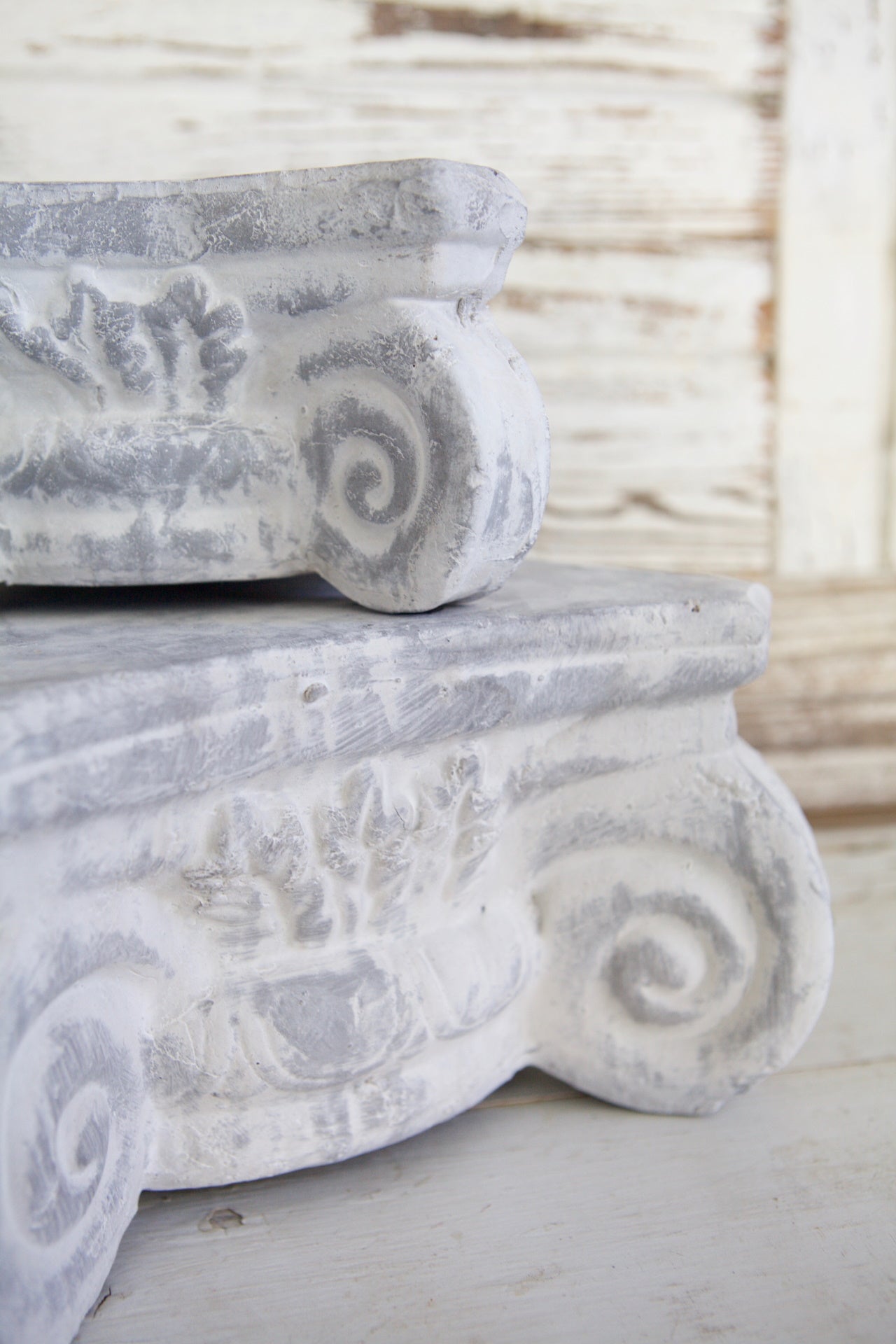 Old World Pedestal Risers – The Home Emporium